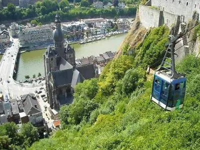 Peniche Graziella Πανσιόν Profondeville