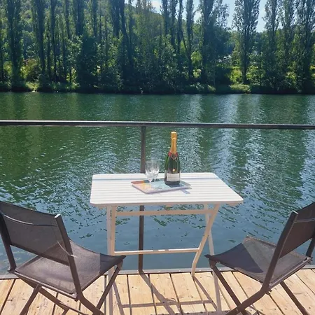 Πανσιόν Peniche Graziella 3*